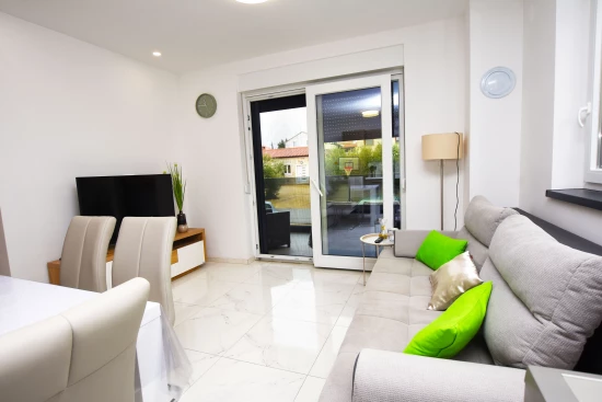 Apartmán Severní Dalmácie - Pakoštane DA 17174 N1