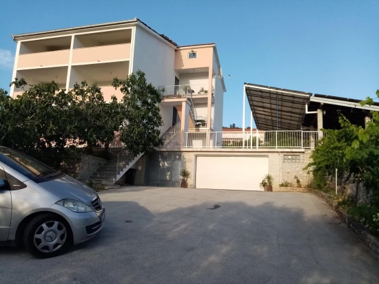 Apartmán Střední Dalmácie - Vinišće DA 17176 N1