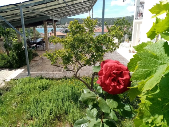 Apartmán Střední Dalmácie - Vinišće DA 17176 N1