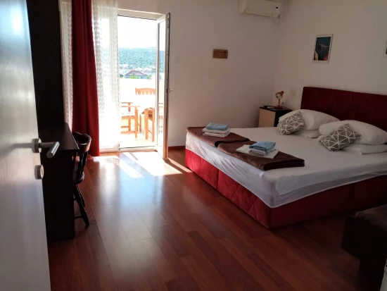 Apartmán Střední Dalmácie - Vinišće DA 17176 N2