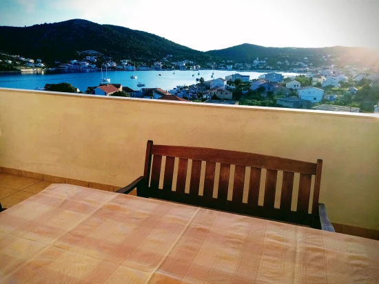 Apartmán Střední Dalmácie - Vinišće DA 17176 N3