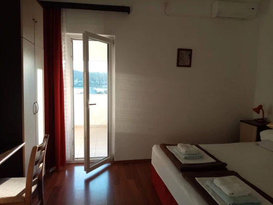 Apartmán Střední Dalmácie - Vinišće DA 17176 N3