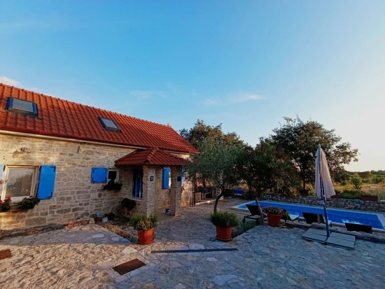 Domek Severní Dalmácie - Oklaj DA 17185 N1