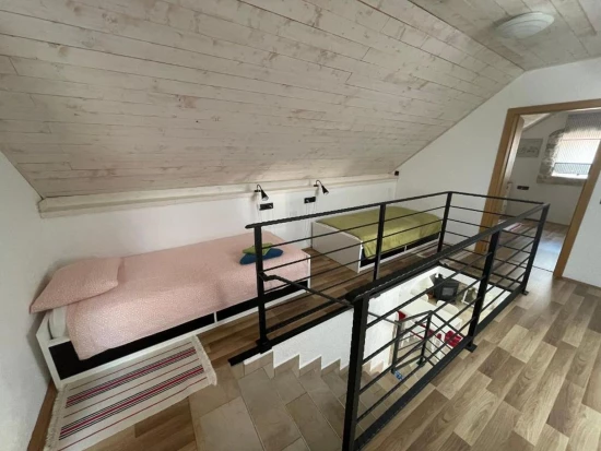 Domek Severní Dalmácie - Oklaj DA 17185 N1