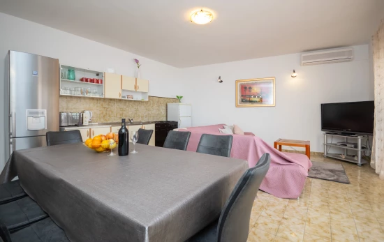 Apartmán Střední Dalmácie - Duće DA 17189 N2