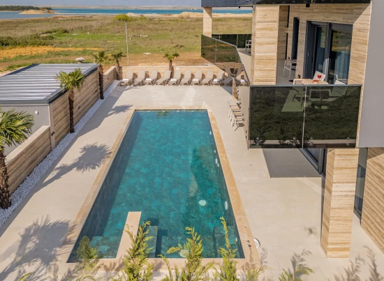 Vila Severní Dalmácie - Privlaka DA 17201 N1