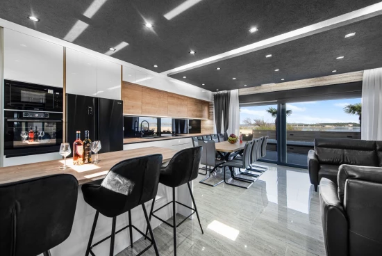 Vila Severní Dalmácie - Privlaka DA 17201 N1