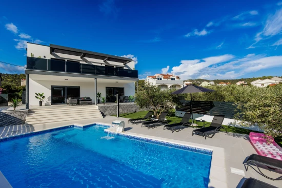 Vila Střední Dalmácie - Vinišće DA 17203 N1