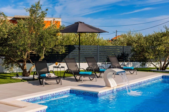 Vila Střední Dalmácie - Vinišće DA 17203 N1