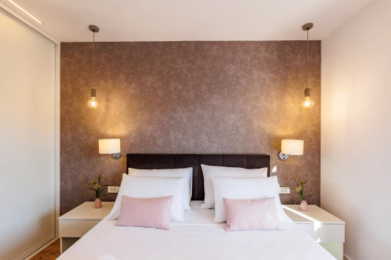 Vila Střední Dalmácie - Vinišće DA 17203 N1