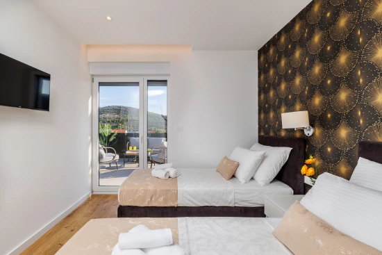 Vila Střední Dalmácie - Vinišće DA 17203 N1