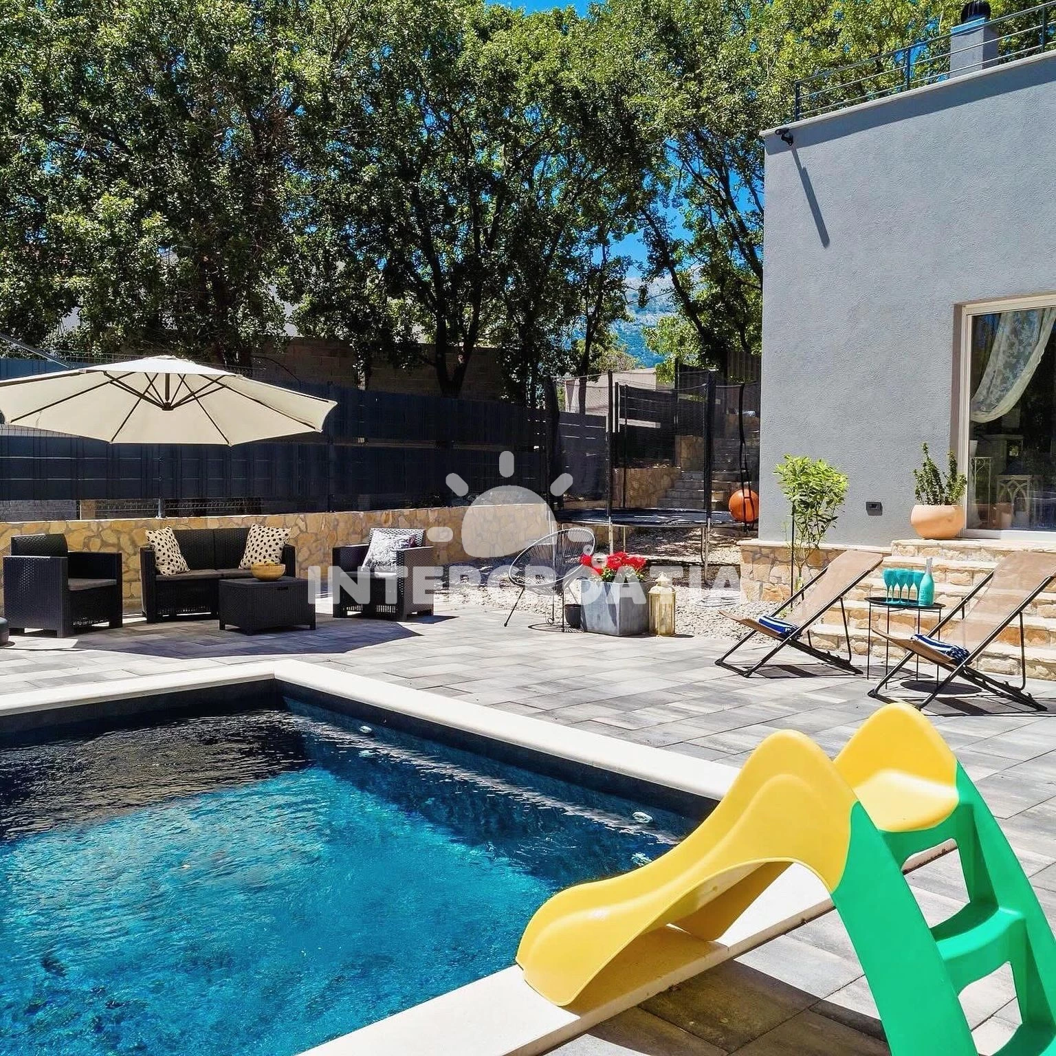 Vila Střední Dalmácie - Zagvozd (Baška Voda) DA 17206 N1