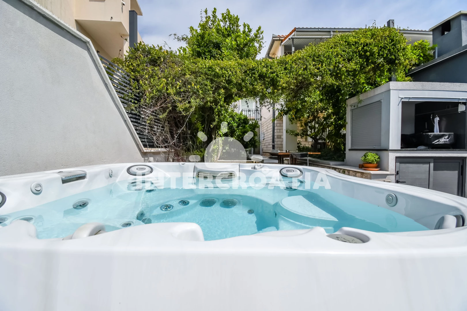 Vila Střední Dalmácie - Okrug Donji DA 17230 N1