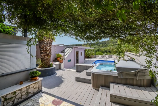 Vila Střední Dalmácie - Okrug Donji DA 17230 N1