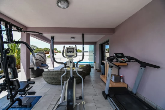 Vila Střední Dalmácie - Okrug Donji DA 17230 N1