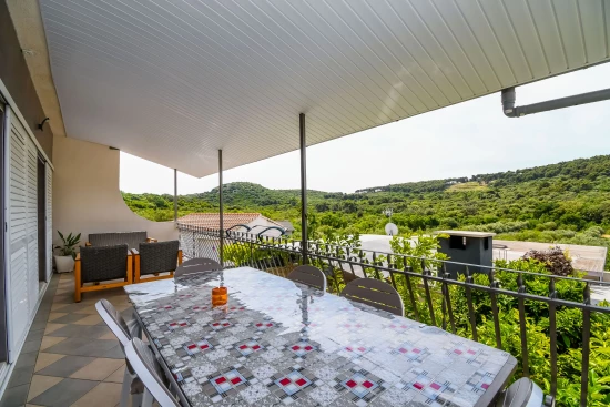 Vila Střední Dalmácie - Okrug Donji DA 17230 N1