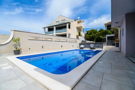 Vila Střední Dalmácie - Okrug Donji DA 17230 N1