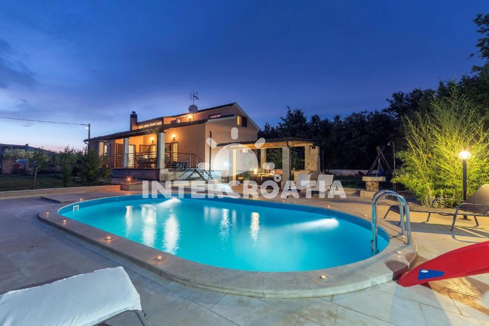 Vila Istrie - Vodnjan (Pula) IS 8057 N1