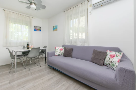 Apartmán Střední Dalmácie - Omiš DA 17236 N1