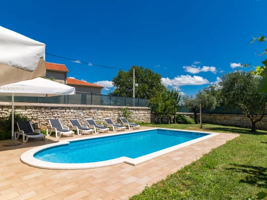 Vila Istrie - Bačva IS 8062 N1