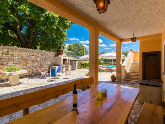 Vila Istrie - Bačva IS 8062 N1