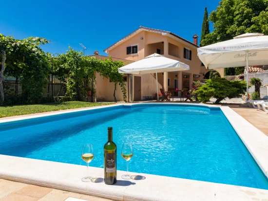 Vila Istrie - Bačva IS 8062 N1