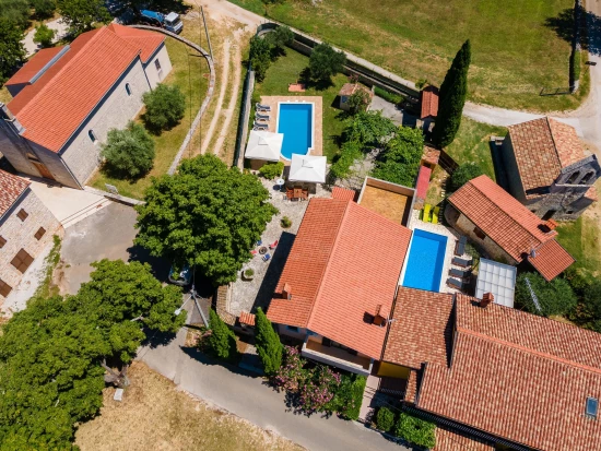 Vila Istrie - Bačva IS 8062 N1