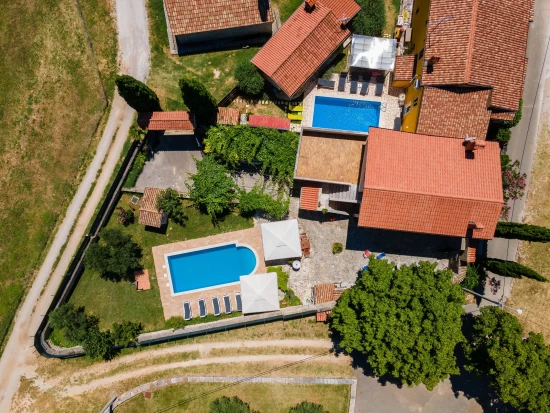 Vila Istrie - Bačva IS 8062 N1