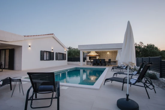 Domek Střední Dalmácie - Marina DA 17244 N1