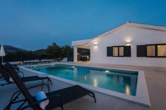 Domek Střední Dalmácie - Marina DA 17244 N1