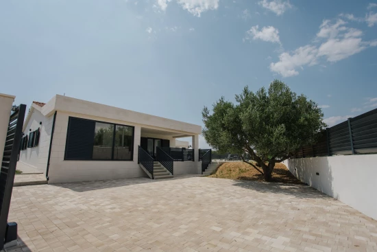 Domek Střední Dalmácie - Marina DA 17244 N1