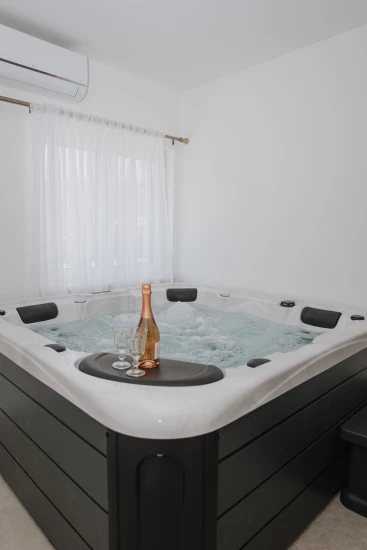 Domek Střední Dalmácie - Marina DA 17244 N1