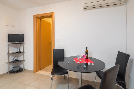 Apartmán Střední Dalmácie - Seget Vranjica DA 17247 N1