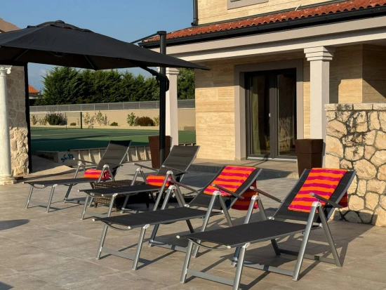 Vila UNKNOWN 7000 N1