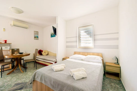 Apartmán Střední Dalmácie - Slatine (Čiovo) DA 17262 N1