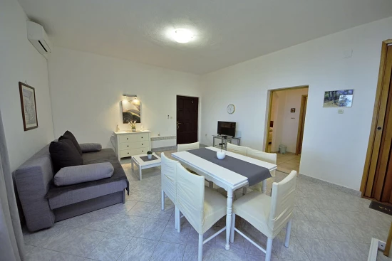 Apartmán Střední Dalmácie - Tučepi DA 17265 N1
