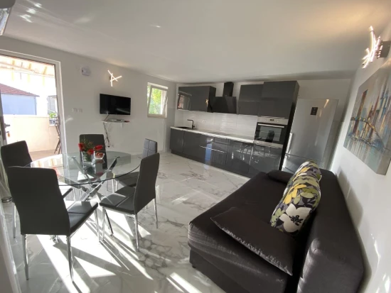 Apartmán Střední Dalmácie - Okrug Gornji DA 17267 N1