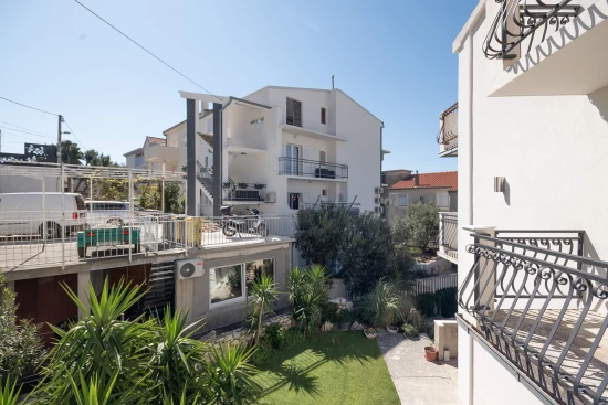 Apartmán Střední Dalmácie - Dugi Rat DA 17276 N1