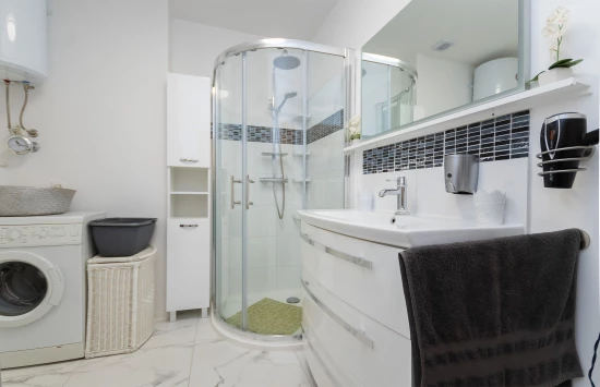 Apartmán Střední Dalmácie - Dugi Rat DA 17276 N1