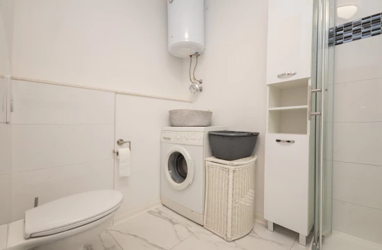 Apartmán Střední Dalmácie - Dugi Rat DA 17276 N1