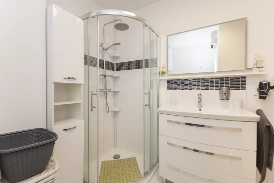 Apartmán Střední Dalmácie - Dugi Rat DA 17276 N1