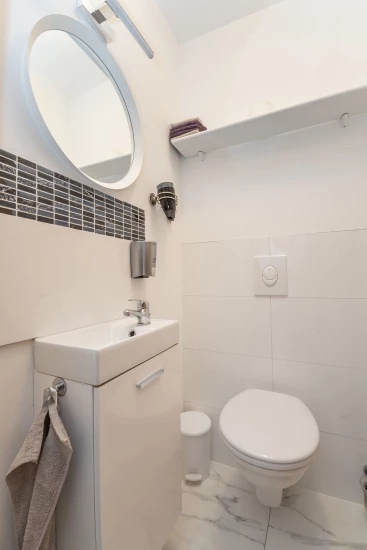 Apartmán Střední Dalmácie - Dugi Rat DA 17276 N1