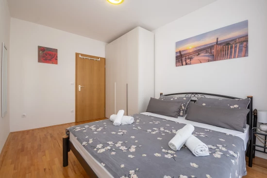 Apartmán Střední Dalmácie - Dugi Rat DA 17276 N1