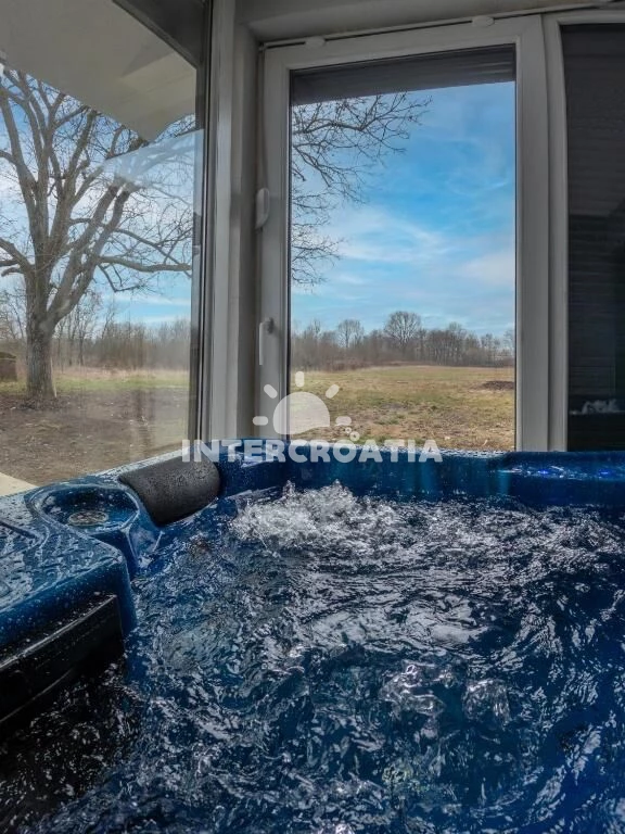 Vila UNKNOWN 7000 N1