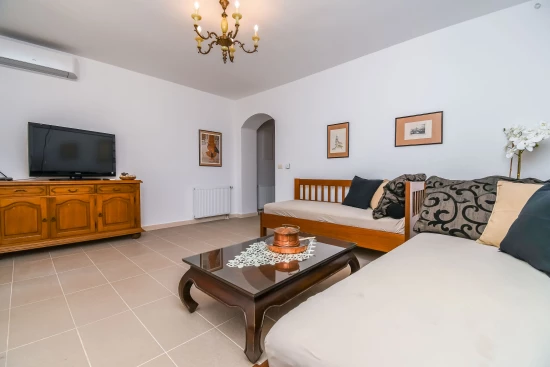 Apartmán Střední Dalmácie - Okrug Gornji DA 17289 N1