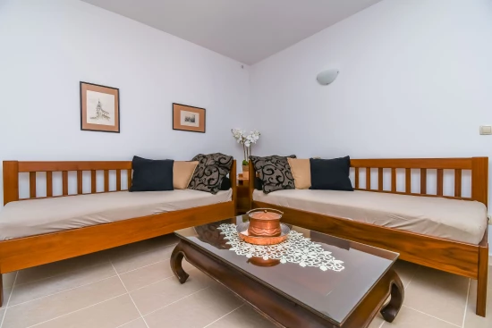 Apartmán Střední Dalmácie - Okrug Gornji DA 17289 N1
