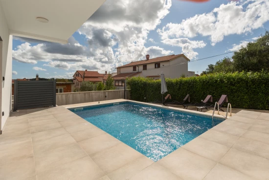 Vila Istrie - Rovinjsko Selo (Rovinj) IS 8072 N1