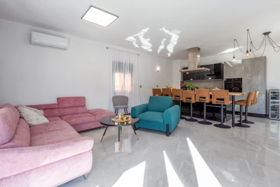 Vila Istrie - Rovinjsko Selo (Rovinj) IS 8072 N1