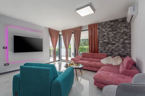 Vila Istrie - Rovinjsko Selo (Rovinj) IS 8072 N1