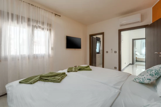 Vila Istrie - Rovinjsko Selo (Rovinj) IS 8072 N1